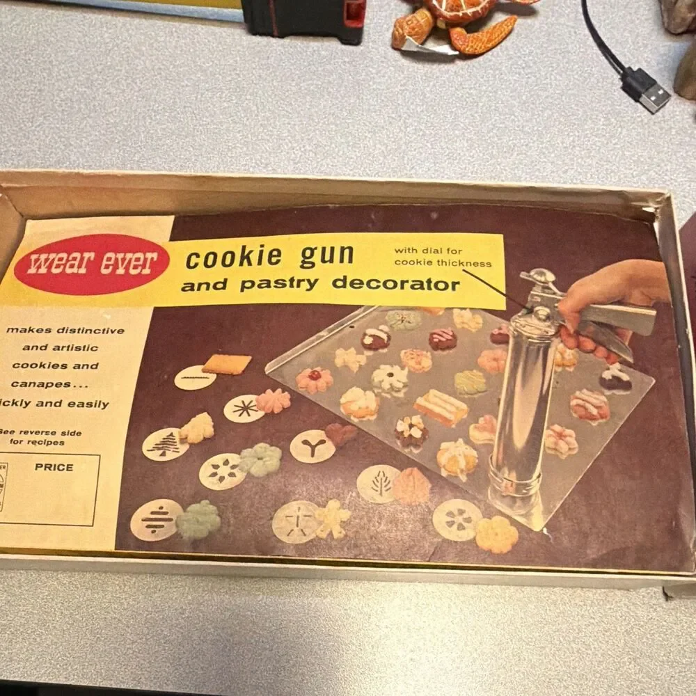 Wear-Ever Trigger-Quick Cookie Press Set, Aluminum Metal, Silver, Standard